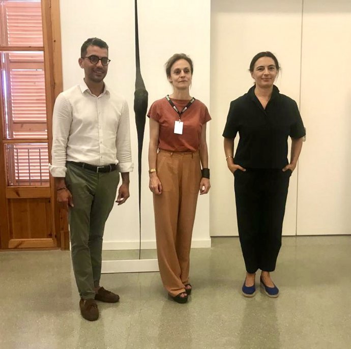 El conseller Miquel Company junto a las representantes del ICAA y del ICIB.