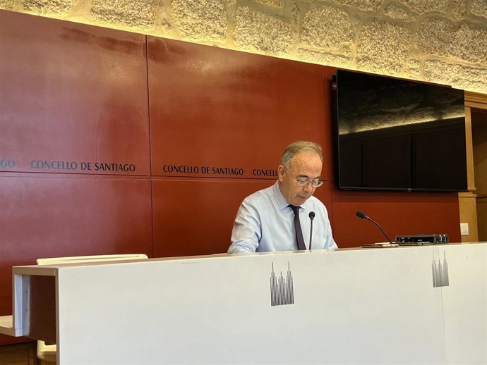 EL alcalde de Santiago de Compostela, Xosé Sánchez Bugallo, en rueda de prensa