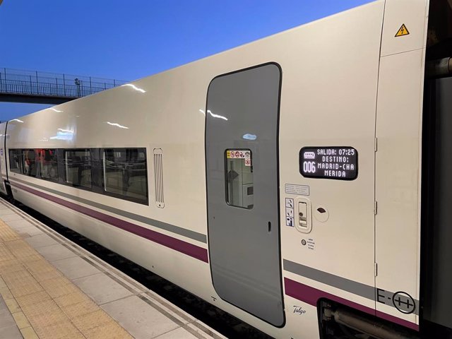 Nuevo tren Alvia puesto en servicio en Badajoz