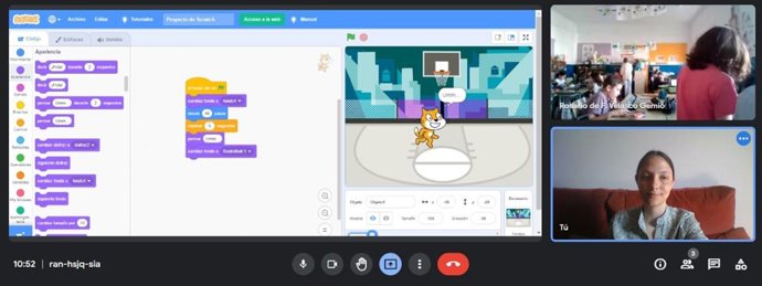La Universidad de Extremadura lleva a cabo un proyecto de alfabetización digital en las aulas de Primaria