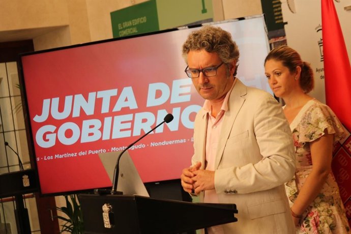 El concejal Delegado de Educación, Agenda Urbana y Gobierno Abierto, Antonio Benito, en la rueda de prensa posterior a la Junta de Gobierno