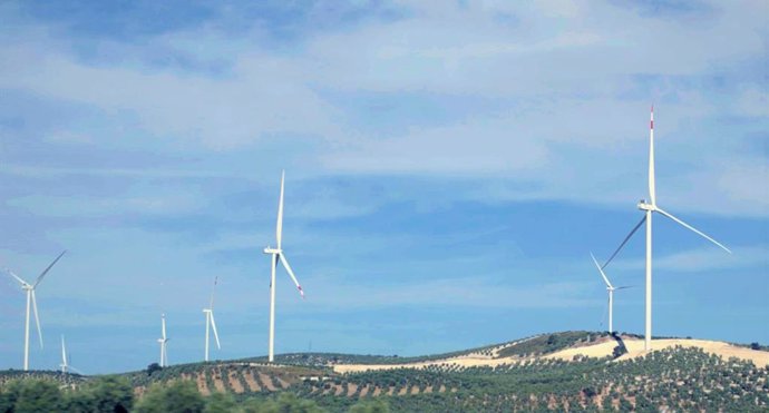 Vista panorámica del parque eólico de Martín de la Jara.