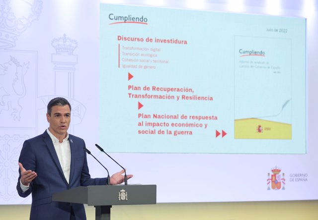 El presidente del Gobierno, Pedro Sánchez, presenta el primer informe de rendición de cuentas 2022 del Gobierno de España, en el Complejo de La Moncloa