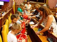 El Consell da la bienvenida a los 23 niños ucranianos que pasarán en Mallorca sus vacaciones