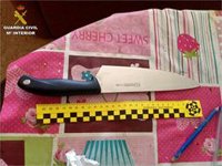 Detenido por intentar agredir sexualmente, amenazar con un cuchillo y robar la cartera a una mujer en Aspe