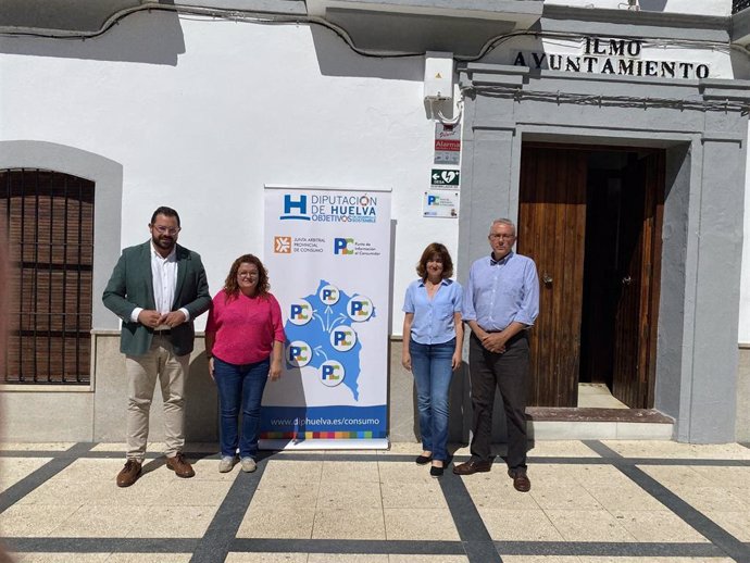 Encuentro en Cumbres Mayores de los técnicos de la Unidad de Consumo de la DIputación de HUelva con representantes de los PIC