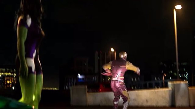 Así luce Charlie Cox como Daredevil con su traje amarillo y rojo