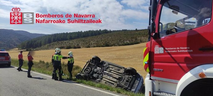 Accidente con una persona herida tras una salida de vía en la carretera NA-2100.