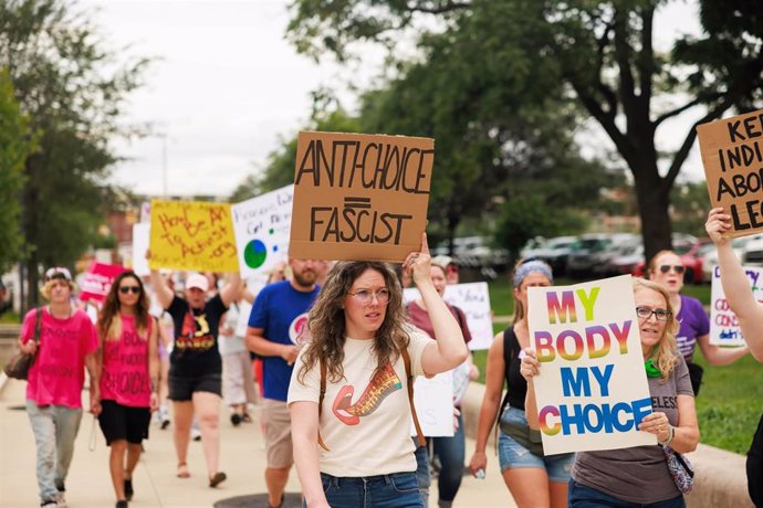 Manifestación en contra de la nueva ley del aborto en Indianápolis, Indiana