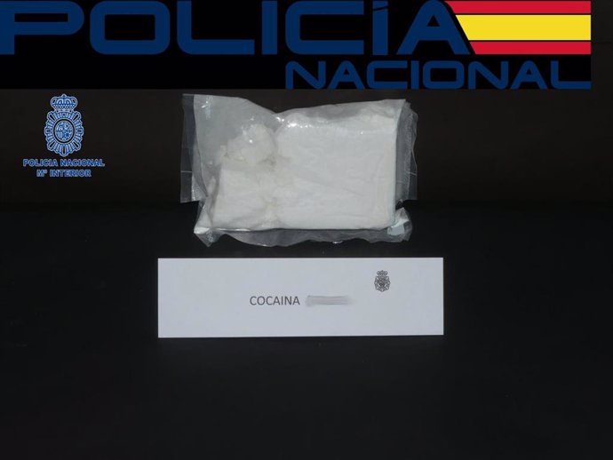 Cocaína incautada al detenido por la Policía Nacional