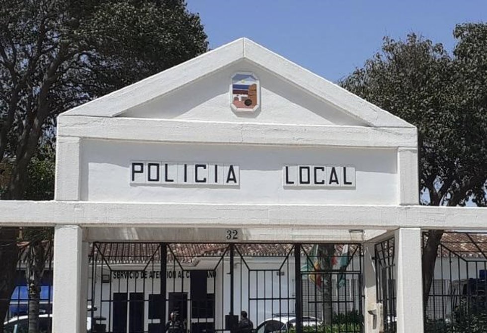Archivo - Málaga.- Sucesos.- Un coche cuyo conductor casi triplicaba tasa de alcohol colisiona con otro y causa heridos leves