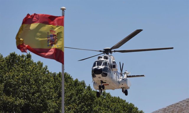 El presidente del Gobierno, Pedro Sánchez, abandona el Complejo de La Moncloa en su helicóptero Súper Puma, después de presentar el primer informe de rendición de cuentas 2022 del Gobierno de España, a 29 de julio de 2022, en Madrid (España). 
