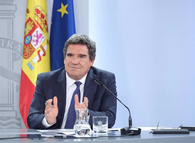 El ministro de Inclusión, Seguridad Social y Migraciones, José Luis Escrivá, en una rueda de prensa posterior al Consejo de Ministros, en el Palacio de La Moncloa, a 26 de julio de 2022, en Madrid (España). 
