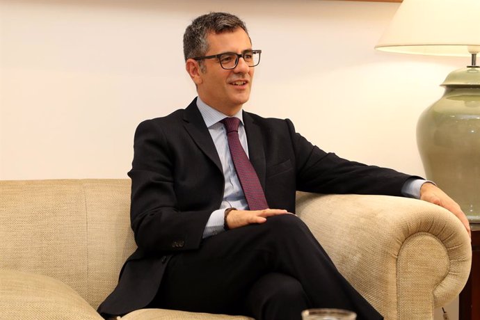 El ministro de la Presidencia, Relaciones con las Cortes y Memoria Democrática, Félix Bolaños durante una reunión con la presidenta del Govern Balear en el Consolat de Mar, a 28 de julio de 2022, en Palma de Mallorca, Mallorca, Baleares (España)