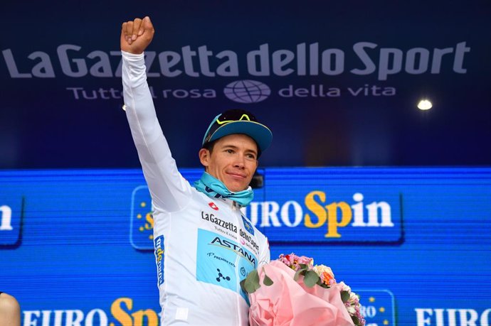 Archivo - 12 May 2019, Italy, Fucecchio: Colombian cyclist Miguel Angel Lopez of UCI WorldTeam Astana celebrates on stage after the end of the second stage of the 102nd edition of the Giro d'Italia cycling race, 205 km from Bologna to Fucecchio. Photo: 