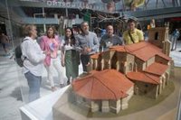 La exposición 'Cantabria piedra angular' exhibe en Valle Real el patrimonio religioso de la comunidad