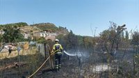 Bomberos de Navarra colaboran con efectivos de La Rioja en la extinción de un incendio en Baños de Fitero