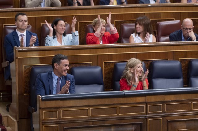 Pedro Sánchez y Yolanda Díaz en una sesión extraordinaria en el Congreso de los Diputados, a 13 de julio de 2022, en Madrid (España). 