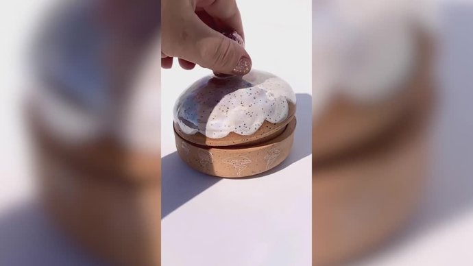 La perfecta técnica de esta mujer con la cerámica