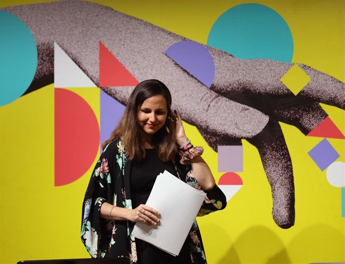 La ministra de Derechos Sociales y Agenda 2030, Ione Belarra, durante la jornada 'Construyendo un nuevo país: los Fondos Europeos al servicio de la innovación social', en COAM, a 20 de julio de 2022, en Madrid (España).