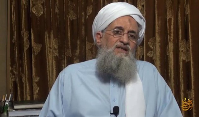 Archivo -  El líder de Al Qaeda, Ayman al Zawahiri