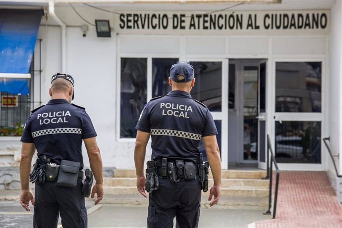 Agentes de la Policía Local de Torremolinos (Málaga)