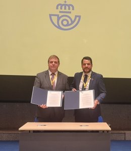 Archivo - Correos y la Upaep firman un acuerdo de colaboración para impulsar el servicio postal en Latinoamérica