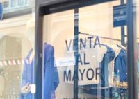 Los comerciantes andaluces, "preocupados" por las medidas de ahorro energético, aunque entienden que son "necesarias"