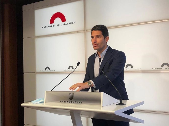 Archivo - El portavoz de Cs en el Parlament, Nacho Martín Blanco, en rueda de prensa en la Cámara catalana a 18 de enero de 2022