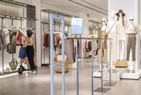 El comercio recibe el plan de ahorro energético entre "dudas" y reclamaciones de "respeto a la libertad de empresa"