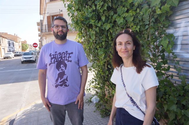 El regidor de MÉS per Llucmajor Miquel Serra y la portavoz de la formación municipal, Maria Barceló.