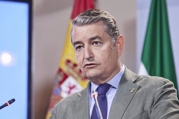 El consejero de Presidencia, Interior y Diálogo Social de la Junta de Andalucía, Antonio Sanz