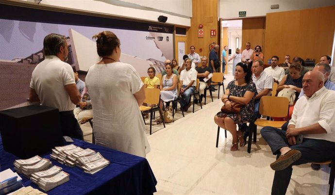 La Diputación sortea 3.000 entradas entre los 103 municipios para la Feria Taurina de Málaga