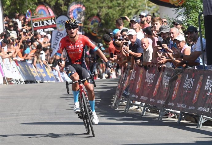 El ciclista colombiano Santiago Buitrago (Bahrain-Victorious) gana la primera etapa de la Vuelta a Burgos 2022