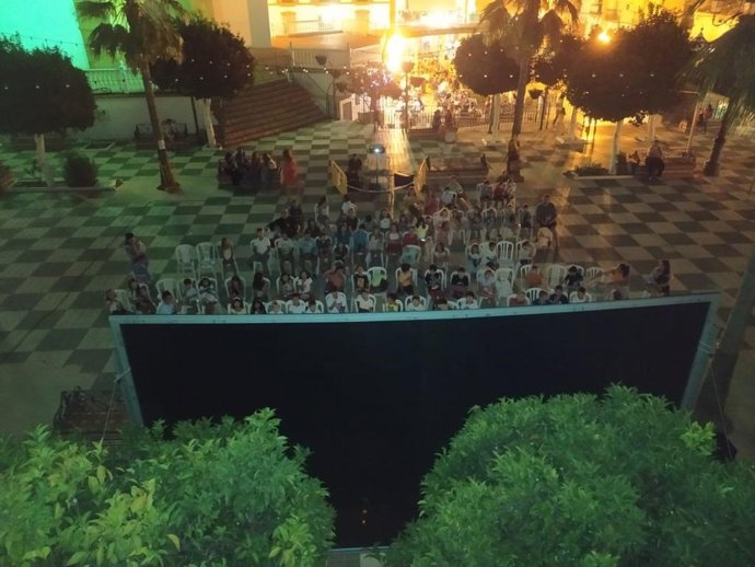 El programa 'Cine en el Pueblo' no cesa en su proyección de películas para todos los públicos por todos los rincones de la provincia de Huelva.