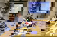 Ayuntamiento de Madrid asume el cumplimiento del plan de ahorro energético, pese a verlo "frívolo": Las leyes se aplican