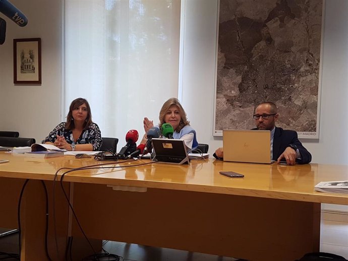 La delegada de Hacienda y Personal del Ayuntamiento de Madrid, Engracia Hidalgo, presenta las novedades impulsadas por el para facilitar al ciudadano la gestión del pago del IBI