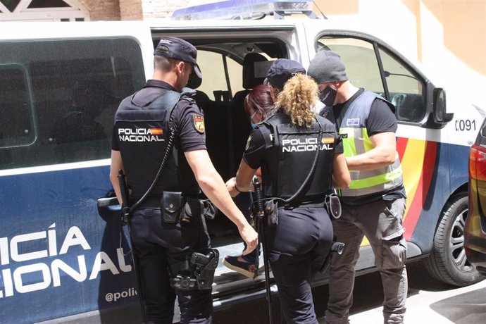 Archivo - La Policía Nacional Libera A 19 Víctimas De Trata Y Explotación Sexual En La Región De Murcia
