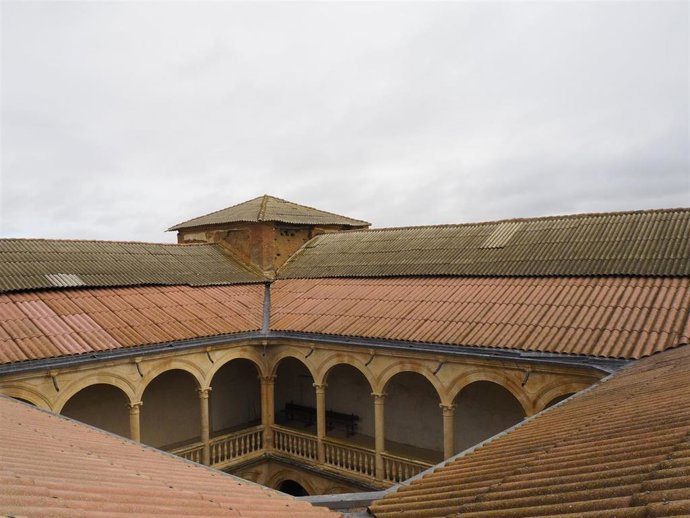El Palacio de Grajal de Campos ha sufrido obras de restauracióN.