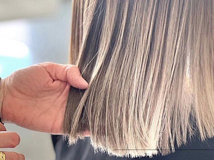 Archivo - Las puntas abiertas son uno de los problemas capilares más habituales a la hora de lucir una melena sana