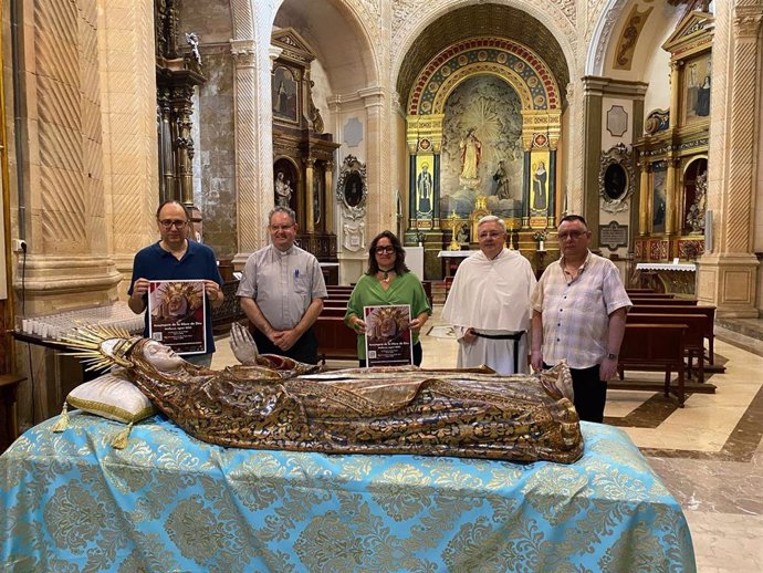 Presentación de la exposición de los 'llits' de la Mare de Déu.