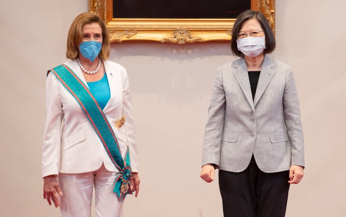 La presidenta de la Cámara de Representantes de Estados Unidos, Nancy Pelosi, y la presidenta de Taiwán, Tsai Ing-wen 