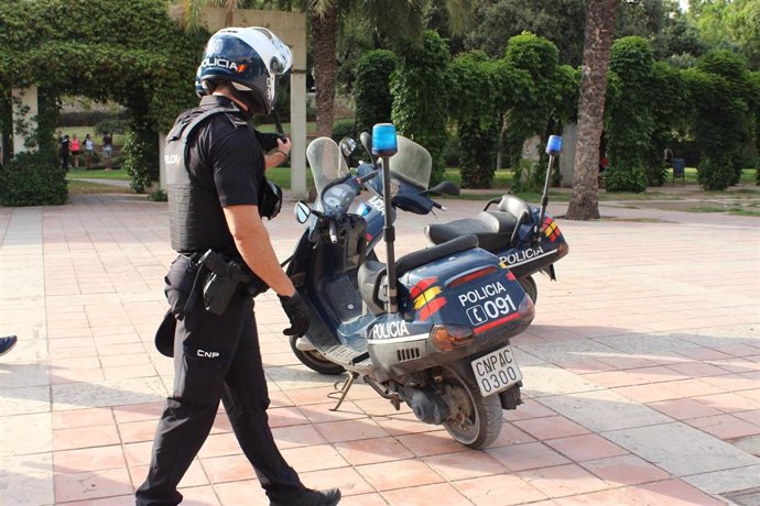 Imagen de recurso de un agente de Policía Nacional.