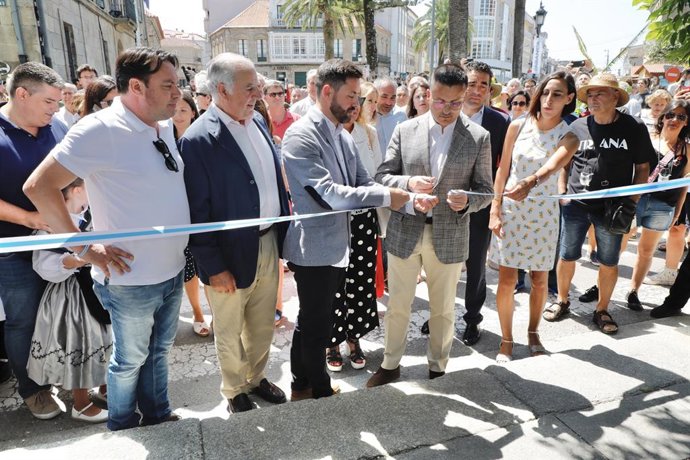 Foto: A Xunta Reitera O Seu Compromiso A Prol Do Sector Do Viño No Marco Da Festa Do Albariño De Cambados