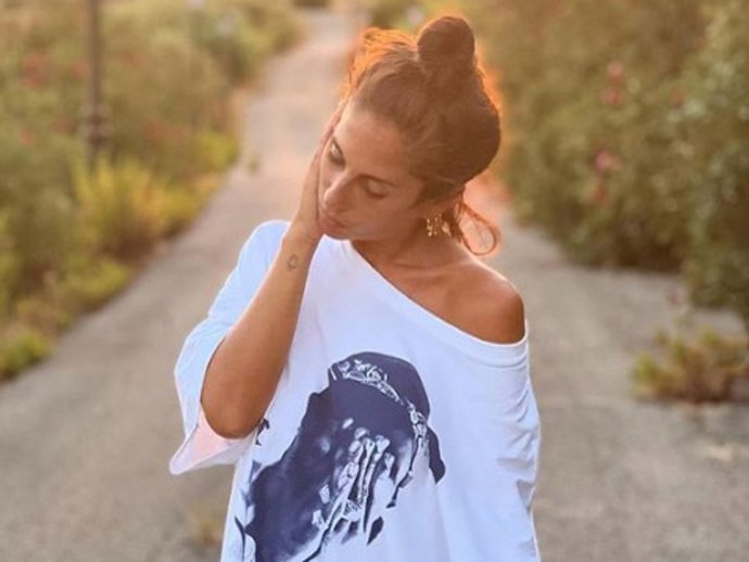 Anabel Pantoja, con una camiseta de Yulen en Cantora
