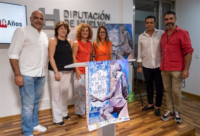 Pesentación de la IX Edición de 'Un Paseo por el Arte' en Diputación de Huelva.