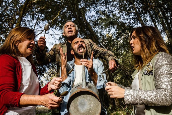 Integrantes del grupo Mayalde.