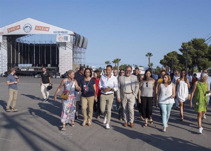 Visita de representantes de la Diputación de Castellón al FIB