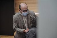 Concejal de Centro confía en que comerciantes, Ayuntamiento y Delegación alcancen "acuerdo lógico" de luz en escaparates