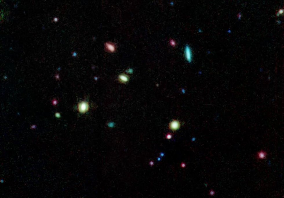Imagen tomada con MIRI, el Instrumento de Infrarrojo Medio desarrollado por un consorcio europeo en el que participó el Centro de astrobiología (CAB), CSIC-INTA, e instalado en el Telescopio Espacial James Webb.